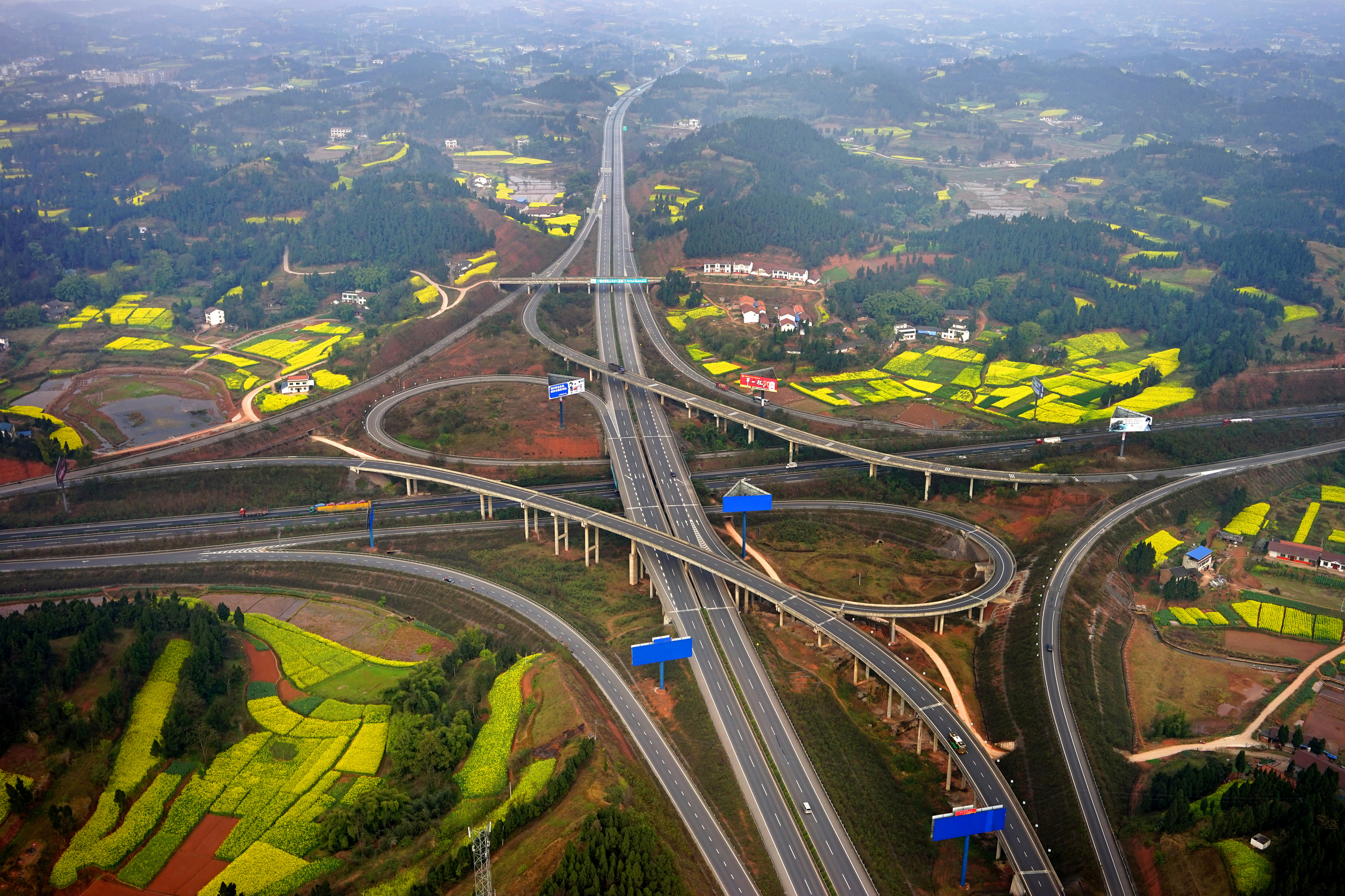 葛洲壩集團發(fā)起的全國首單出表型高速公路類REITs成功簿記