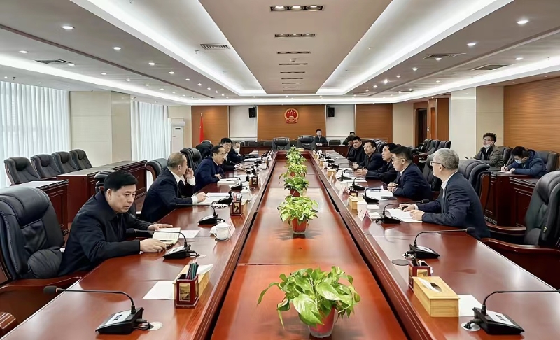 中國能建黨委副書記、總經(jīng)理孫洪水與丹東市市長郝建軍會談