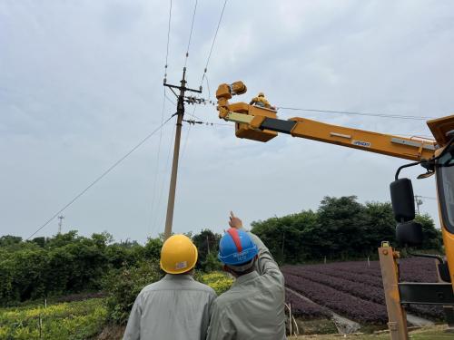 農(nóng)網(wǎng)線路改造完工，居民夏日用電不愁